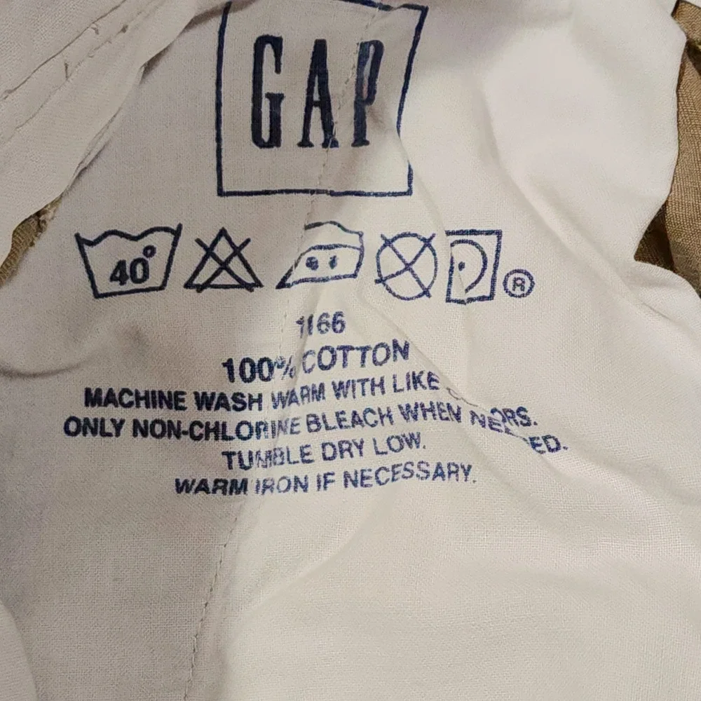 Gap Khakis Shorts 32 x10 Men Beige 22